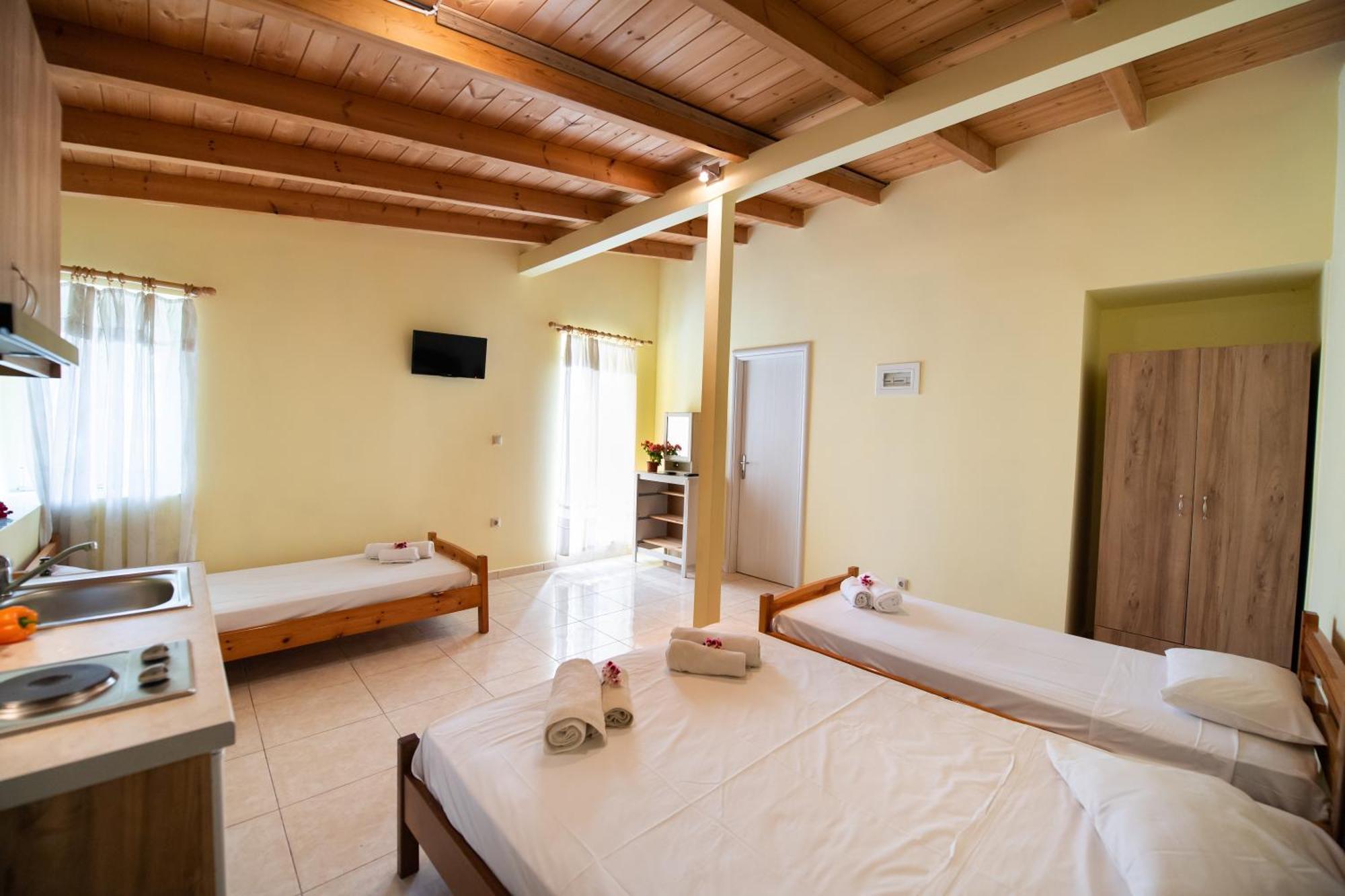 Mediterraneo Studios Vasilikí Buitenkant foto