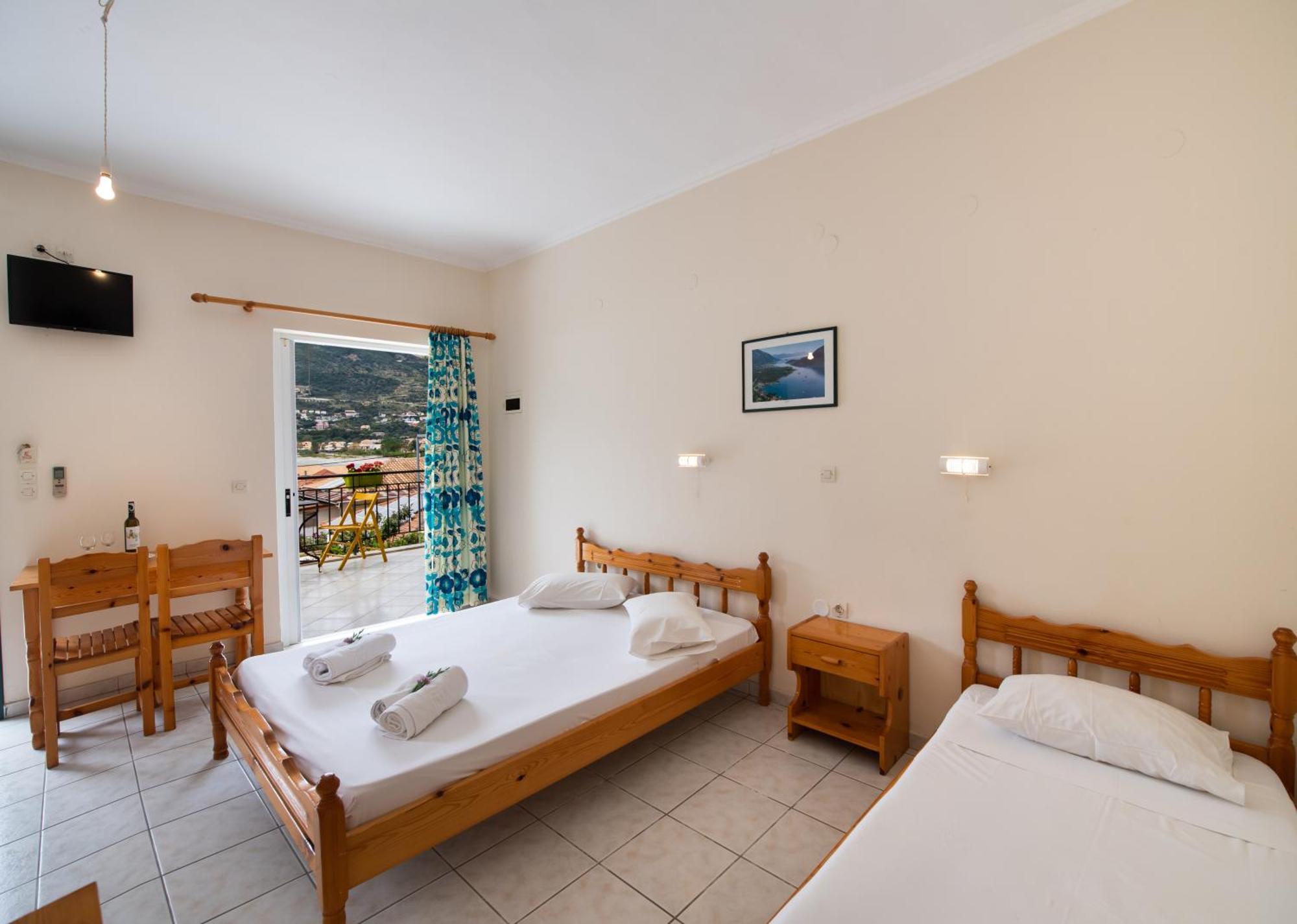 Mediterraneo Studios Vasilikí Buitenkant foto